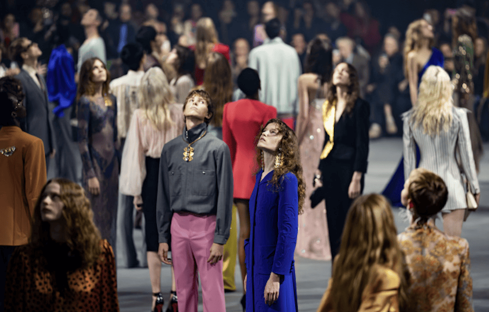 登、爱马仕、巴黎世家、Miu Miu等12家品牌新葡京巴黎时装周精彩一览:迪奥、香奈儿、路易威(图4) 登、爱马仕、巴黎世家、Miu Miu等12家品牌新葡京巴黎时装周精彩一览:迪奥、香奈儿、路易威(图4)